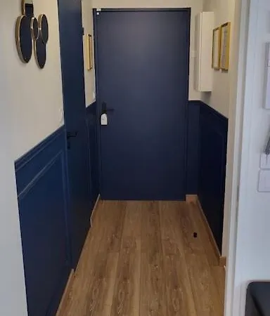 La De Lily 塔朗斯