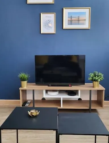 La De Lily * Talence